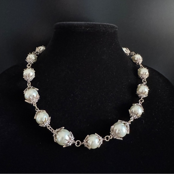 LULU FROST Statement necklace - Picture 1 of 5